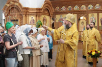 46-В день памяти апостолов Петра и Павла архиепископ Амфилохий возглавил служение Божественной Литургии в Андреевском кафедральном соборе города Усть-Каменогорска 