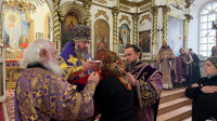 10-Архиепископ Амфилохий совершил Божественную Литургию Преждеосвященных Даров в Воскресенском кафедральном соборе города Семипалатинска 