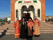 1-Пасхальная великая вечерня в главном храме Восточного Казахстана