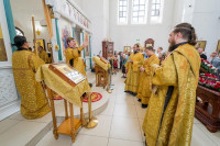 21-В день памяти первомученика архидиакона Стефана Управляющий Усть-Каменогорской и Семипалатинской епархии сослужил Главе Митрополичьего округа за Божественной Литургией в Михаило-Архангельском  храме Павлодара