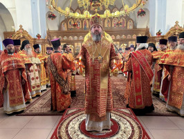 Благодатный огонь встретили православные христиане Восточного Казахстана