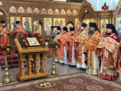 7-Благодатный огонь встретили православные христиане Восточного Казахстана
