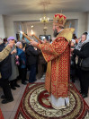 16-Благодатный огонь встретили православные христиане Восточного Казахстана