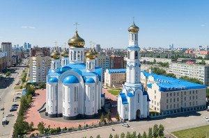 В завершение Светлой седмицы управляющий Усть-Каменогорской и Семипалатинской епархии сослужил митрополиту Александру за Литургией в Успенском соборе Астаны