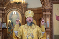 53-Архиепископ Амфилохий совершил Божественную Литургию в Андреевском кафедральном соборе города Усть-Каменогорска 