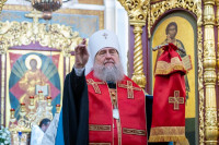 3-В канун праздника Вознесения Господня Управляющий Усть-Каменогорской и Семипалатинской епархии сослужил Главе Митрополичьего округа за Всенощным бдением в Вознесенском соборе Алма-Аты