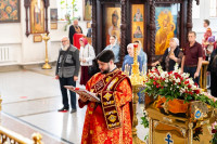 12-Отдание праздника святой Пасхи. Архиепископ Усть-Каменогорский и Семипалатинский Амфилохий сослужил митрополиту Александру за Литургией в Христорождественском соборе Алма-Аты