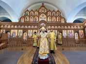 1-Архиепископ Амфилохий возглавил служение Божественной Литургии в Неделю сыропустную