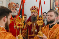 6-Управляющий Усть-Каменогорской и Семипалатинской епархии сослужил Главе Митрополичьего округа за Литургией в Феодоровской церкви Покровского монастыря города Уральска