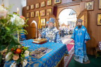 10-В главном храме Усть-Каменогорска состоялась праздничная Литургия по случаю принесения десницы святителя Спиридона Тримифунтского 