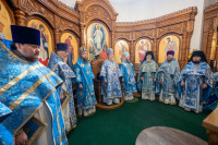 11-В главном храме Усть-Каменогорска состоялась праздничная Литургия по случаю принесения десницы святителя Спиридона Тримифунтского 