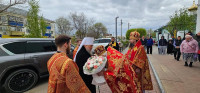 1-В неделю святых жен-мироносиц архиепископ Усть-Каменогорский и Семипалатинский Амфилохий сослужил митрополиту Александру за Литургией в Михайло-Архангельском кафедральном соборе Уральска