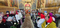 2-В неделю святых жен-мироносиц архиепископ Усть-Каменогорский и Семипалатинский Амфилохий сослужил митрополиту Александру за Литургией в Михайло-Архангельском кафедральном соборе Уральска