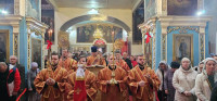 6-В неделю святых жен-мироносиц архиепископ Усть-Каменогорский и Семипалатинский Амфилохий сослужил митрополиту Александру за Литургией в Михайло-Архангельском кафедральном соборе Уральска