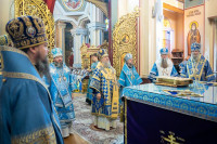 8-В праздник Феодоровской иконы Божией Матери архиепископ Усть-Каменогорский и Семипалатинский Амфилохий сослужил Главе Митрополичьего округа за Божественной Литургией в главном храме Южной столицы