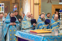 21-В праздник Феодоровской иконы Божией Матери архиепископ Усть-Каменогорский и Семипалатинский Амфилохий сослужил Главе Митрополичьего округа за Божественной Литургией в главном храме Южной столицы