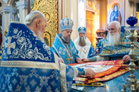 23-В праздник Феодоровской иконы Божией Матери архиепископ Усть-Каменогорский и Семипалатинский Амфилохий сослужил Главе Митрополичьего округа за Божественной Литургией в главном храме Южной столицы