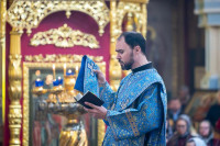 30-В праздник Феодоровской иконы Божией Матери архиепископ Усть-Каменогорский и Семипалатинский Амфилохий сослужил Главе Митрополичьего округа за Божественной Литургией в главном храме Южной столицы