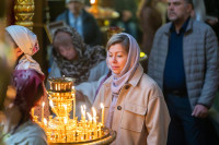 31-В праздник Феодоровской иконы Божией Матери архиепископ Усть-Каменогорский и Семипалатинский Амфилохий сослужил Главе Митрополичьего округа за Божественной Литургией в главном храме Южной столицы