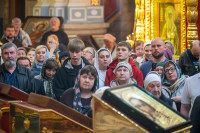 45-В праздник Феодоровской иконы Божией Матери архиепископ Усть-Каменогорский и Семипалатинский Амфилохий сослужил Главе Митрополичьего округа за Божественной Литургией в главном храме Южной столицы