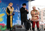 1-Народные гуляния на площади Усть-Каменогорска