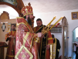 8-В четверг Светлой седмицы епископ Амфилохий совершил Божественную Литургию в Трехсвятительском храме пос.Глубокое
