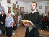 12-В четверг Светлой седмицы епископ Амфилохий совершил Божественную Литургию в Трехсвятительском храме пос.Глубокое
