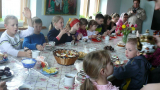 10-Пасхальный рисунок на асфальте