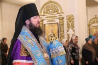 6-«Днесь Боговместимый храм, Богородица, в храм Господень приводится»