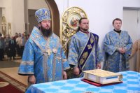 10-«Днесь Боговместимый храм, Богородица, в храм Господень приводится»