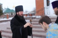 14-«Днесь Боговместимый храм, Богородица, в храм Господень приводится»