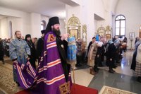 15-«Днесь Боговместимый храм, Богородица, в храм Господень приводится»