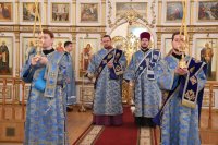 16-«Днесь Боговместимый храм, Богородица, в храм Господень приводится»