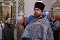 19-«Днесь Боговместимый храм, Богородица, в храм Господень приводится»