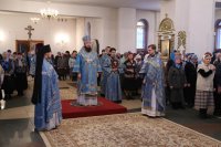 20-«Днесь Боговместимый храм, Богородица, в храм Господень приводится»