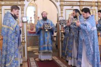 23-«Днесь Боговместимый храм, Богородица, в храм Господень приводится»