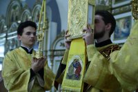 8-В день памяти святых первоверховных апостолов Петра и Павла Епископ Амфилохий совершил Божественную литургию в Андреевском кафедральном соборе