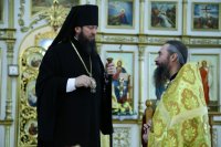 36-В день памяти святых первоверховных апостолов Петра и Павла Епископ Амфилохий совершил Божественную литургию в Андреевском кафедральном соборе