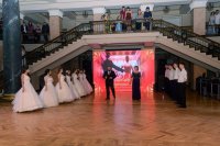 4-В Усть-Каменогорске прошел III молодежный бал  «Времен связующая нить»