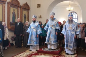 Божественная Литургия в день праздника Рождества Божией Матери