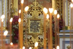 Перед чудотворной иконой Божией Матери Жировичской архиепископ Усть-Каменогорский и Семипалатинский Амфилохий сослужил Главе Митрополичьего округа Казахстана за Божественной Литургией в Успенском Жировичском монастыре Республики Беларусь
