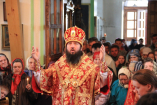 6-Епископ Амфилохий совершил в Неделю 2-ю по Пасхе, апостола Фомы, Божественную Литургию в Воскресенском соборе г.Семипалатинска