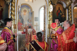 17-Епископ Амфилохий совершил в Неделю 2-ю по Пасхе, апостола Фомы, Божественную Литургию в Воскресенском соборе г.Семипалатинска