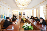 6-Святейший Патриарх Кирилл освятил здание Синода Митрополичьего Округа и духовно-культурного центра имени равноапостольных Кирилла и Мефодия