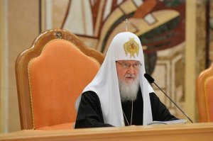 Святейший Патриарх Кирилл в своем докладе на Архиерейском Соборе Русской Православной Церкви отметил, что Республика Казахстан много лет являет пример конструктивных церковно-государственных взаимоотношений